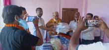 श्री सर्वेन्द्रनाथ शुक्ल ज्यु द्वारा सम्मरीमाई गाउँपालिकालाई कोभिड १९ सम्बन्धी सुरक्षा सामाग्री (पी पी ई सेट,मास्क,सेनिटाईजर,फेस सिल्ड लगायत) हस्तान्तरण
